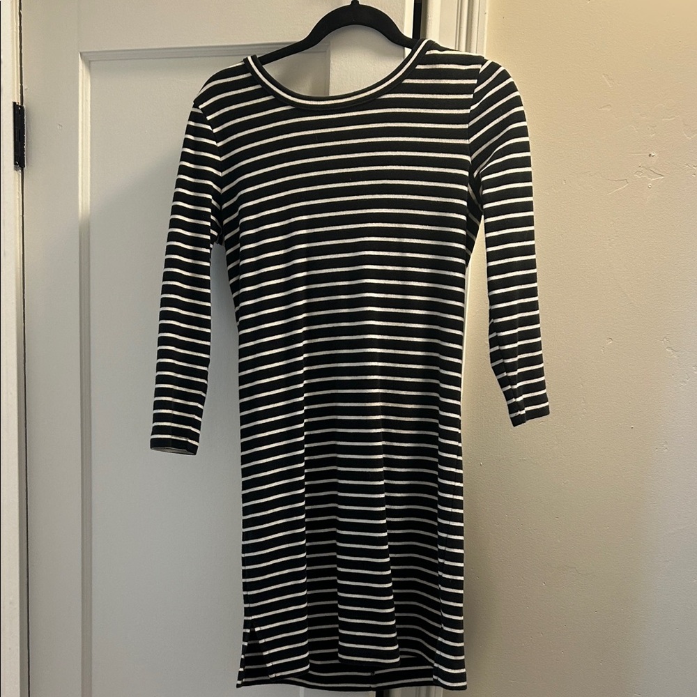 Madewell Black and White Long Sleeve Dress